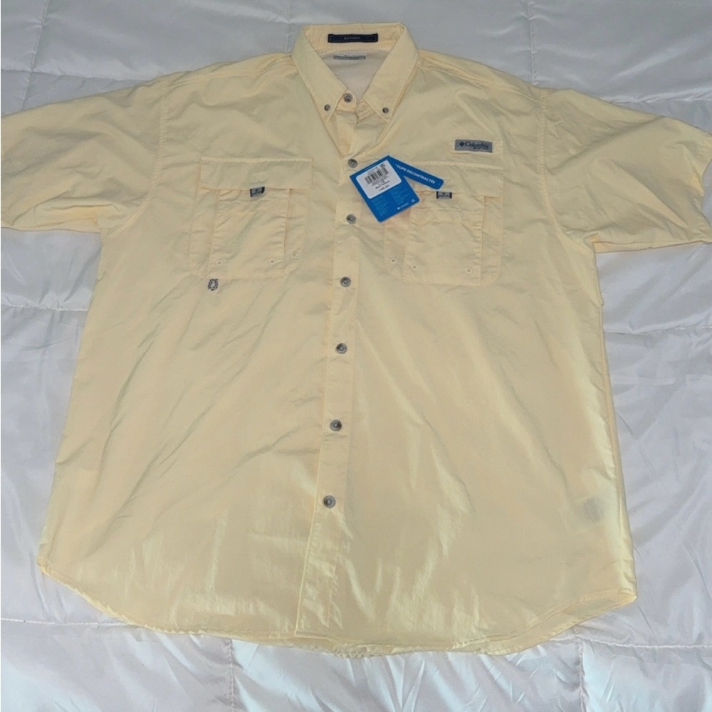 Columbia Men's Light Yellow Button Down Shirt